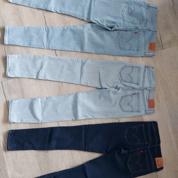 Womens levis skinny. Size 25,26,27 - Picture 4 of 4